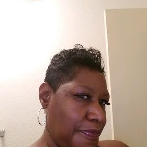 Meet your Posher, Beverly